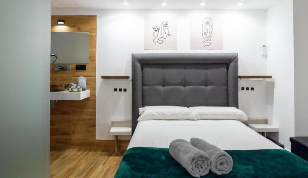 Ilustre Rooms Málaga Oda fotoğraf